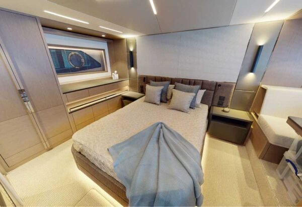 SUNSEEKER MANHATTAN 68 "68 MAN" - Image 6
